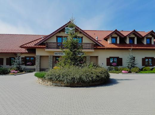 Hotel Bonsai Ниемча Екстериор снимка