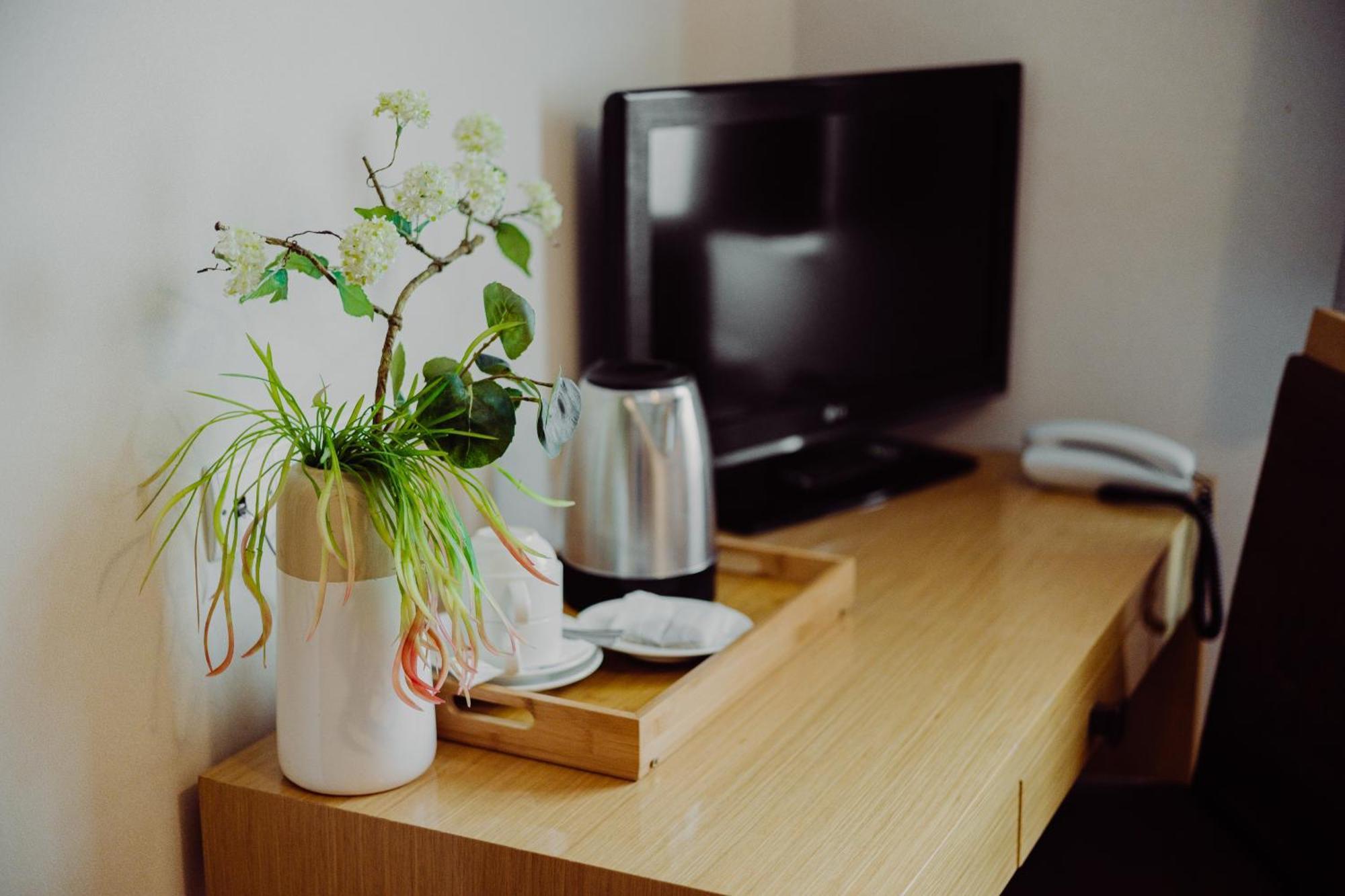 Hotel Bonsai Ниемча Екстериор снимка