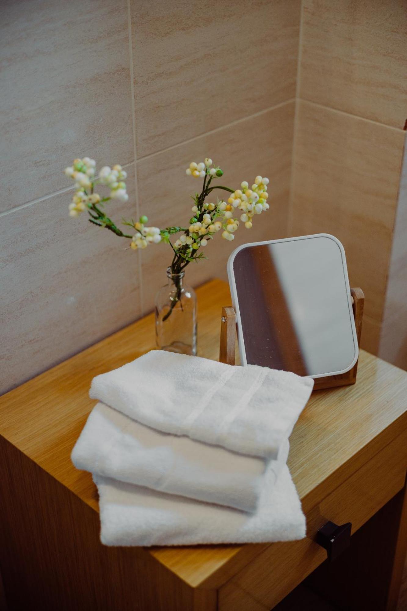 Hotel Bonsai Ниемча Екстериор снимка